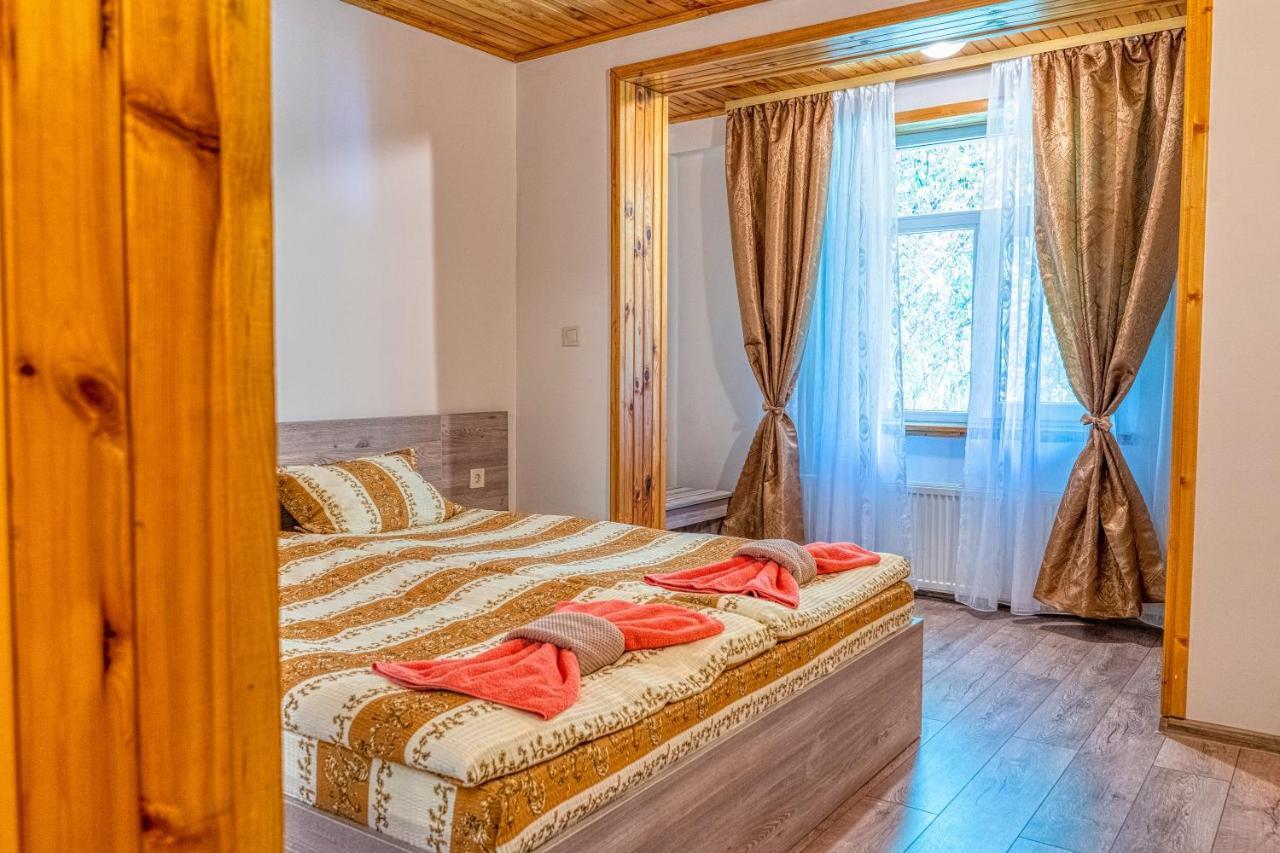 Крушун - Единствена На Метри От Водопадите, Krushun - The Only Stay Just Meters From The Waterfalls Krushuna Ngoại thất bức ảnh