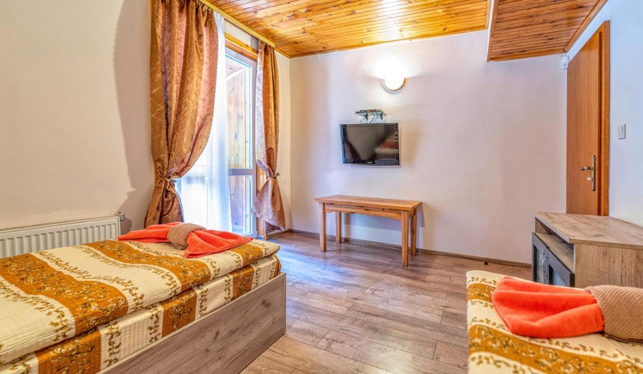 Крушун - Единствена На Метри От Водопадите, Krushun - The Only Stay Just Meters From The Waterfalls Krushuna Ngoại thất bức ảnh